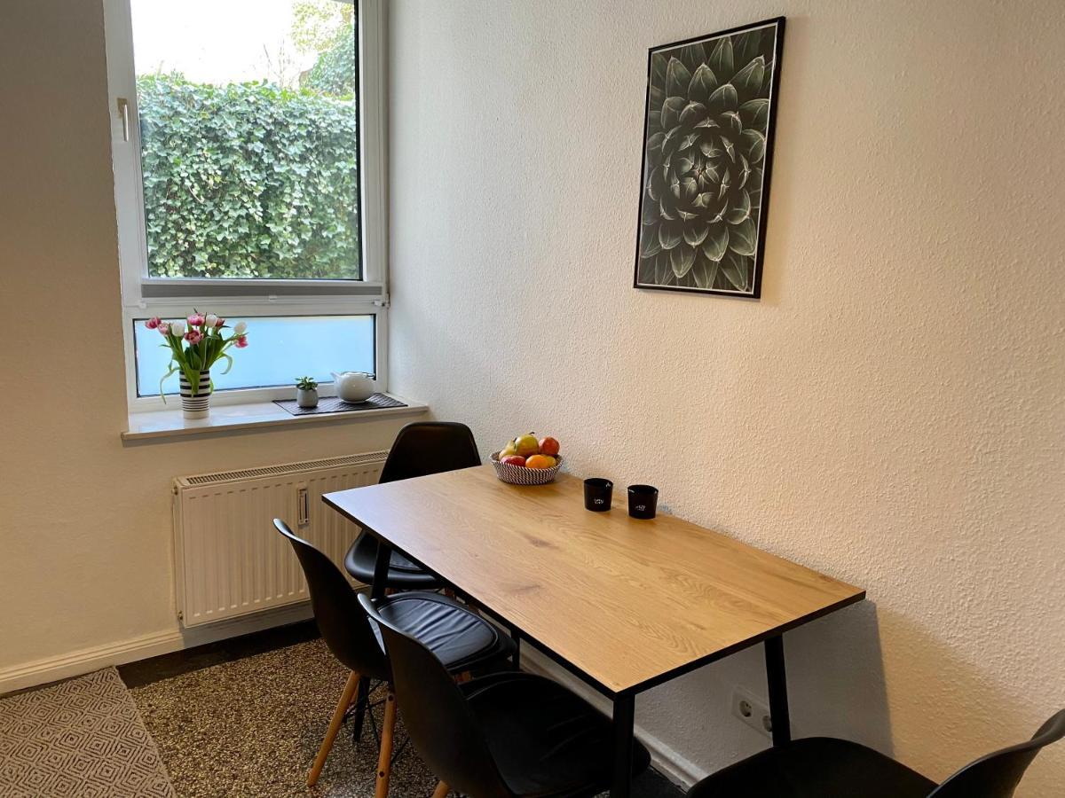 Zentrumsnahe Schoene Altbauwohnung Bis 4 Personen Flensburg Exterior photo
